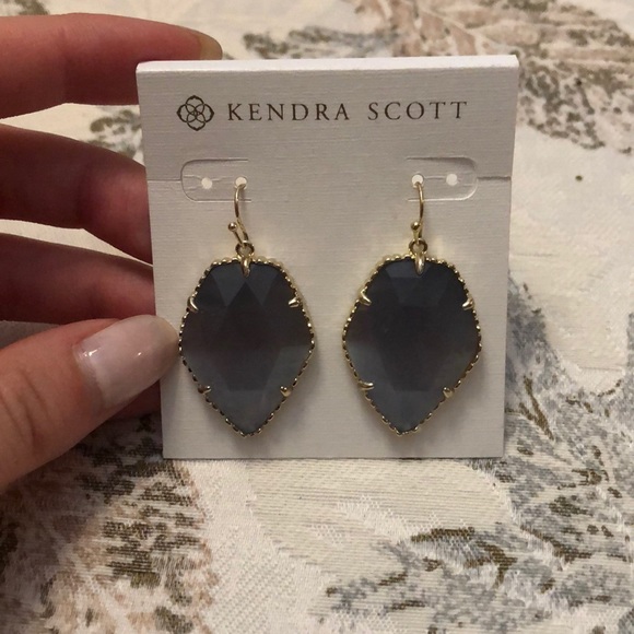 Kendra Scott Earrings - Picture 2 of 2